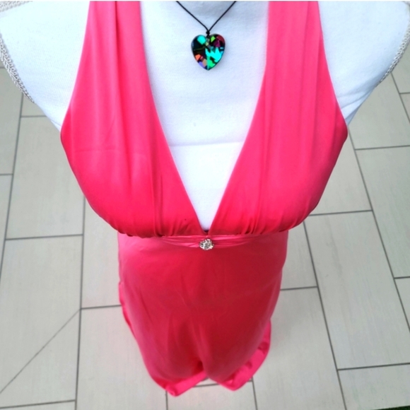 🆕️🆑️ Bright Pink Party Dress | Open Back Floor Length Deep V-neckline 5/6 - Picture 7 of 16